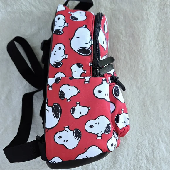 ✨️HP✨️ Peanuts🥜 Snoopy🐶 Mini Backpack🎒 - NWT - Picture 5 of 12